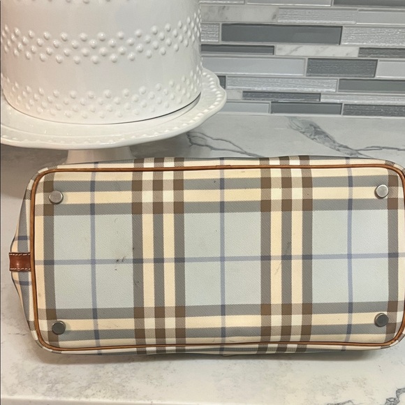Burberry Cream and Tan Check Satchel with Leather Trim and Silver Hardware - Picture 10 of 14